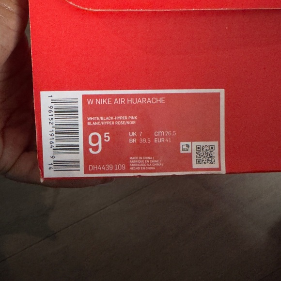 NEW Nike Air Huarache Womens Size 9.5 Athletic Shoes White/Hyper Pink DH4439-109 - Picture 7 of 9